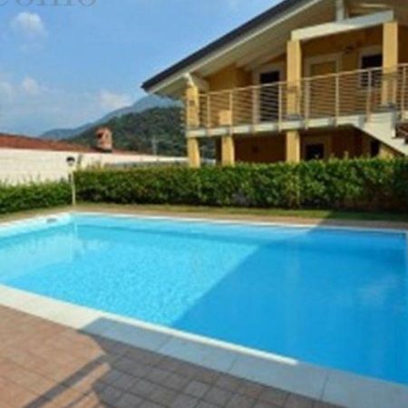 Апартаменти Attico With Swimming Pool Ленно Екстер'єр фото